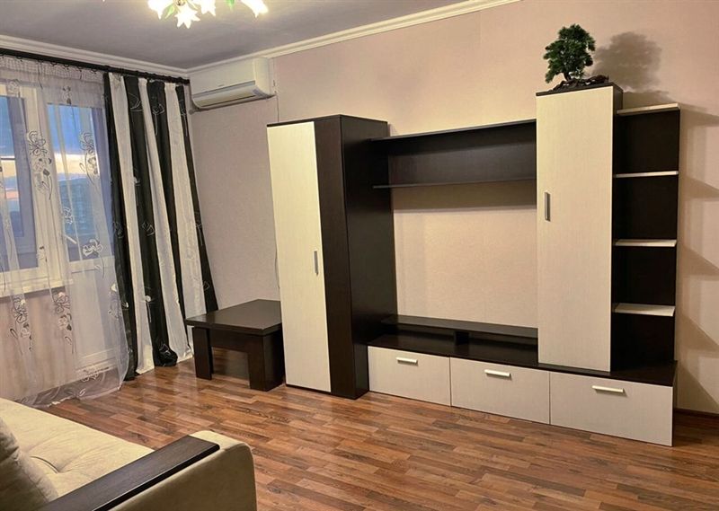 Сдаётся 1-комнатная квартира, 38 м²