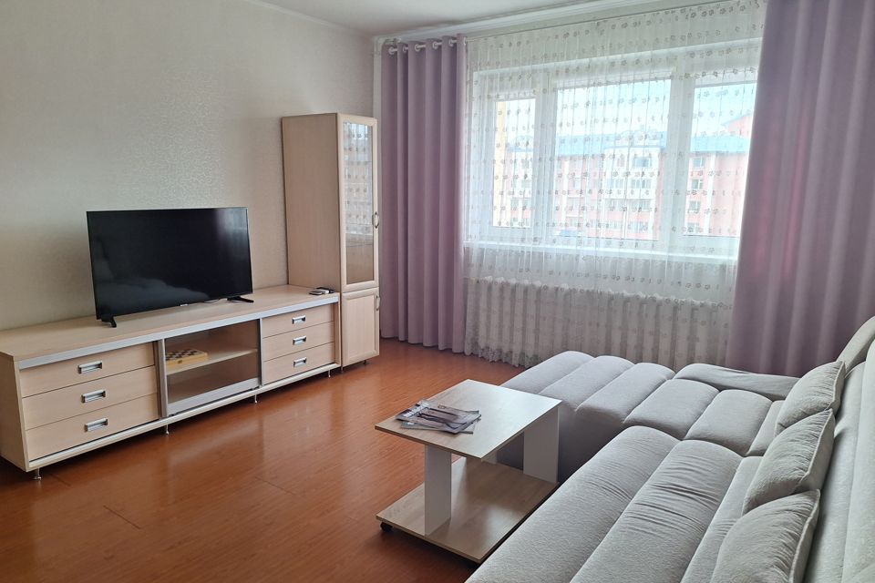 Сдаётся 3-комнатная квартира, 81.6 м²
