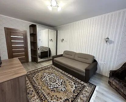 Сдаётся 1-комнатная квартира, 37 м²