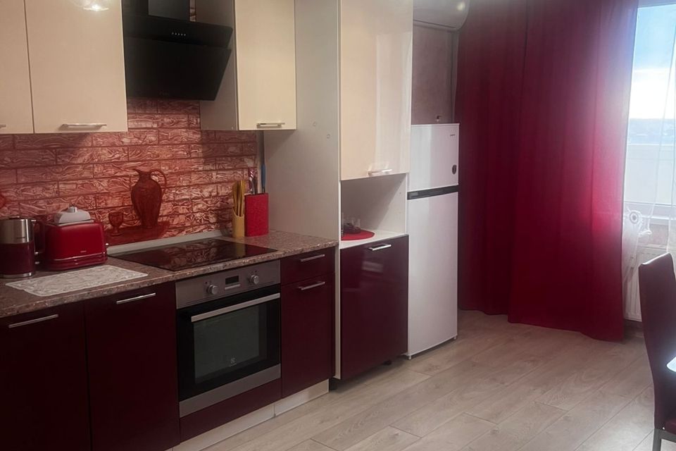 Сдаётся 2-комнатная квартира, 65 м²