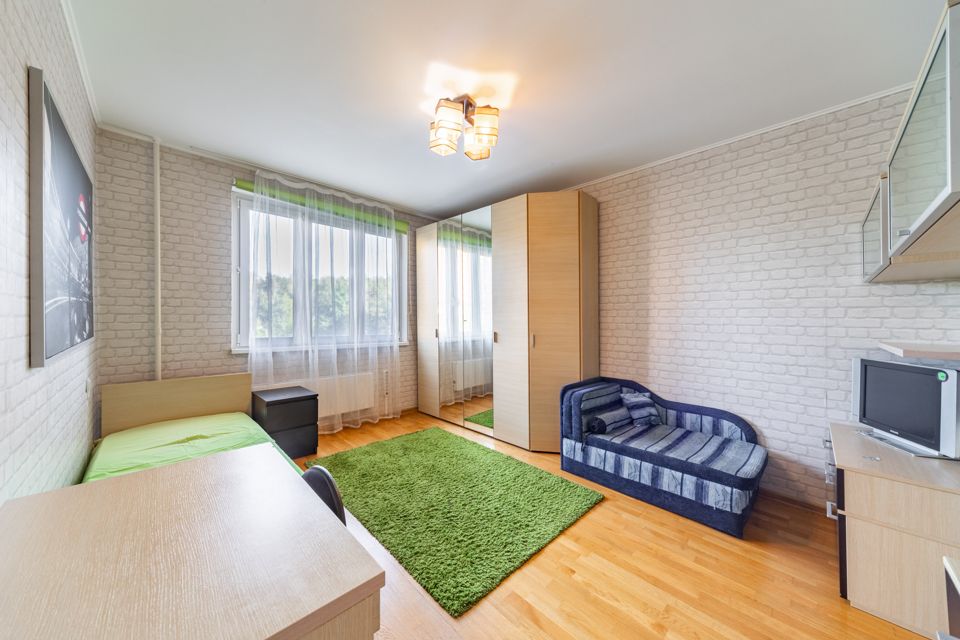 Сдаётся 3-комнатная квартира, 75.8 м²