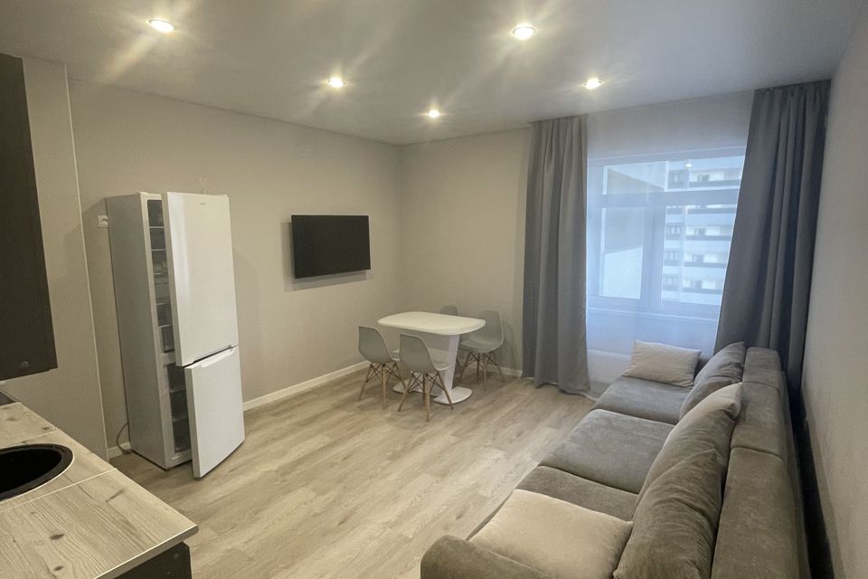 Сдаётся 2-комнатная квартира, 65 м²