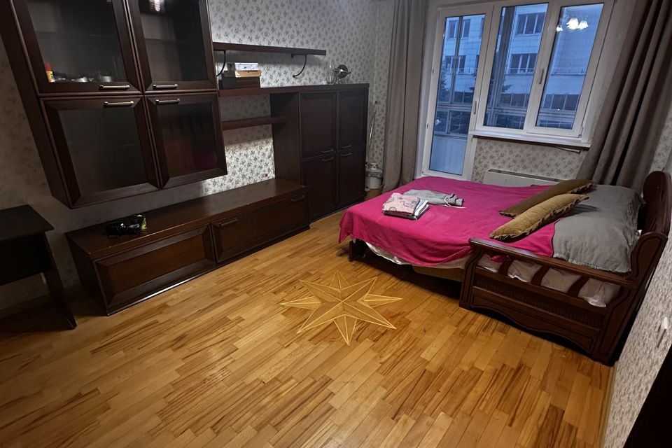 Сдаётся 1-комнатная квартира, 38 м²