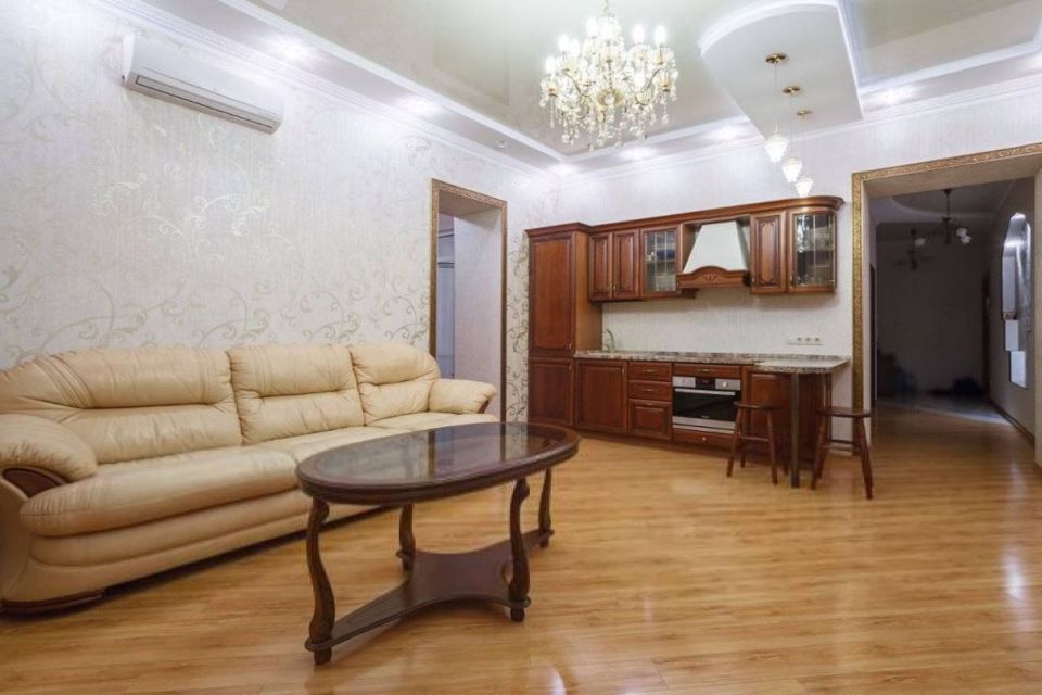 Сдаётся 2-комнатная квартира, 66 м²