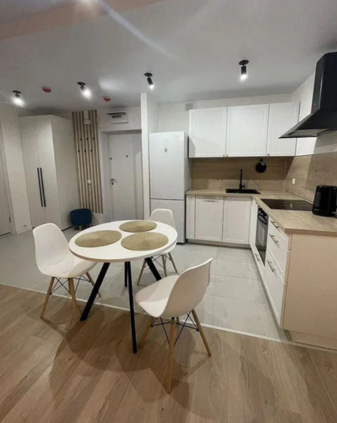 Сдаётся 1-комнатная квартира, 42 м²