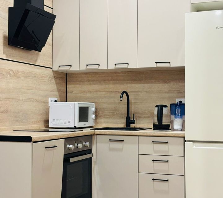 Сдаётся 1-комнатная квартира, 42 м²