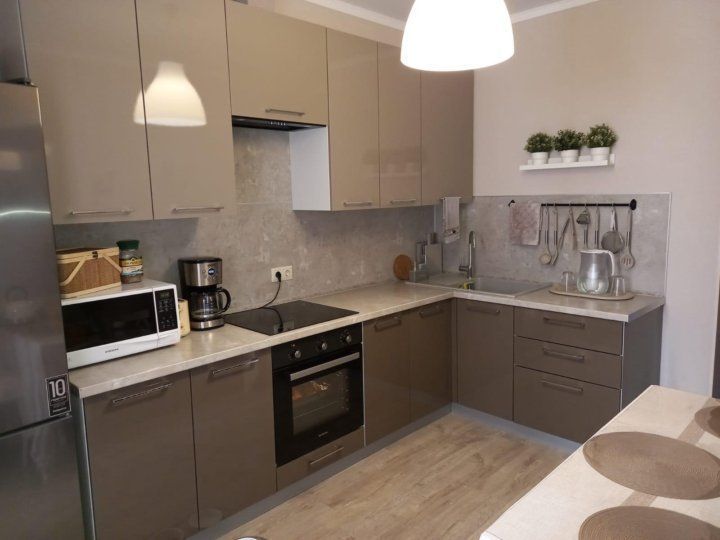 Сдаётся 2-комнатная квартира, 56 м²