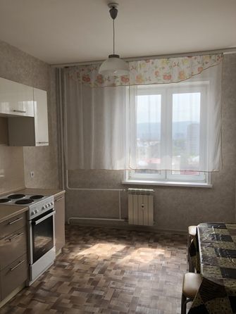 Сдаётся 1-комнатная квартира, 47.6 м²