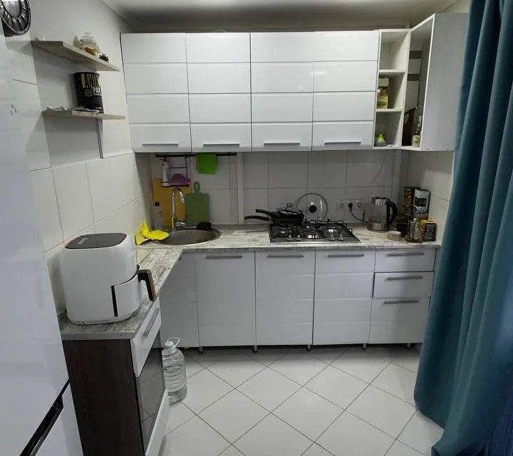 Сдаётся 3-комнатная квартира, 56.7 м²