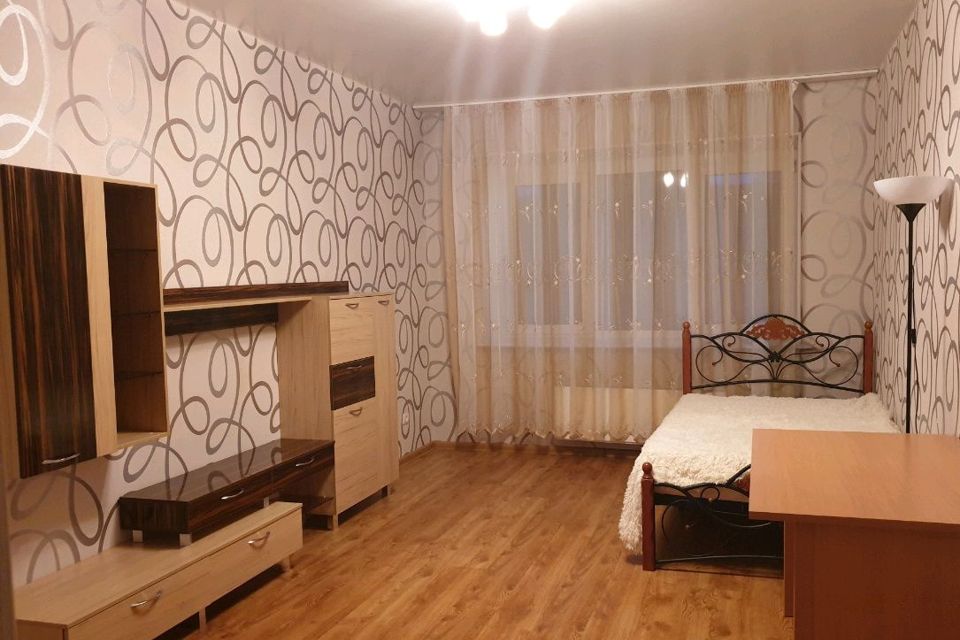 Сдаётся 1-комнатная квартира, 42 м²