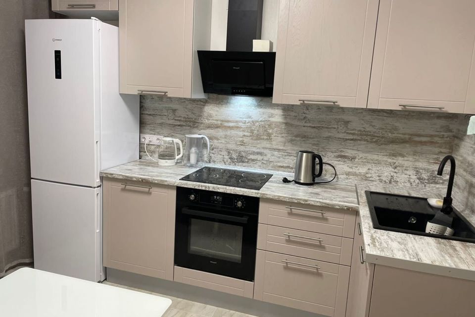 Сдаётся 1-комнатная квартира, 49 м²