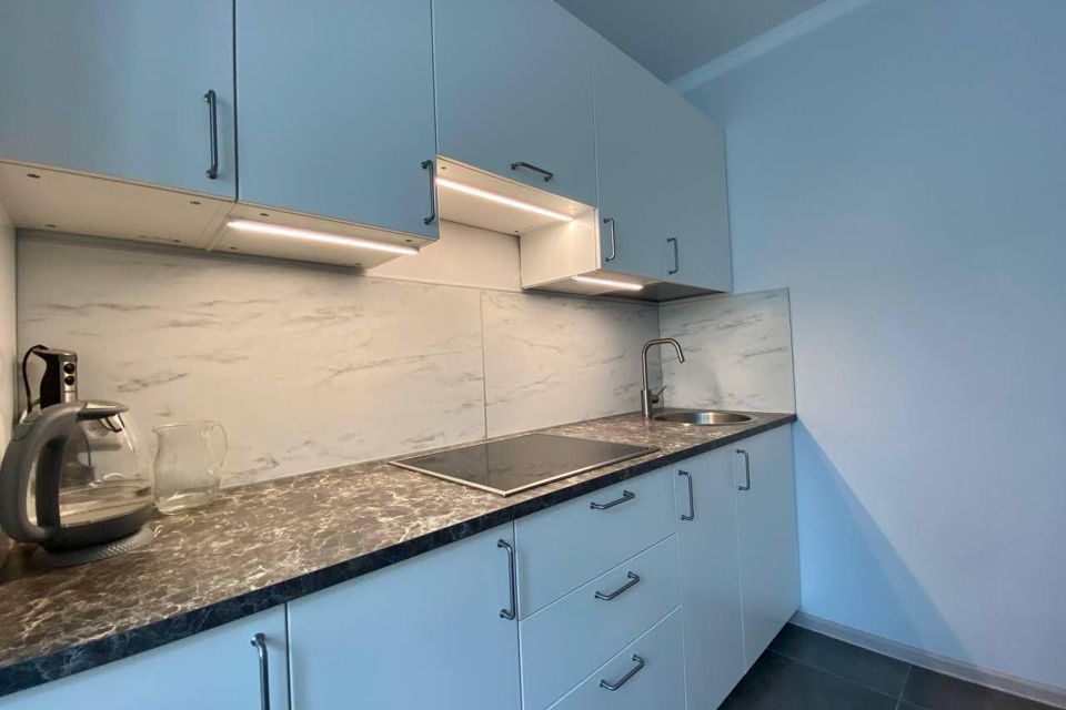 Сдаётся 1-комнатная квартира, 42 м²