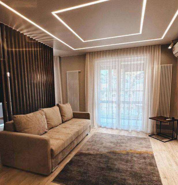 Сдаётся 1-комнатная квартира, 53 м²