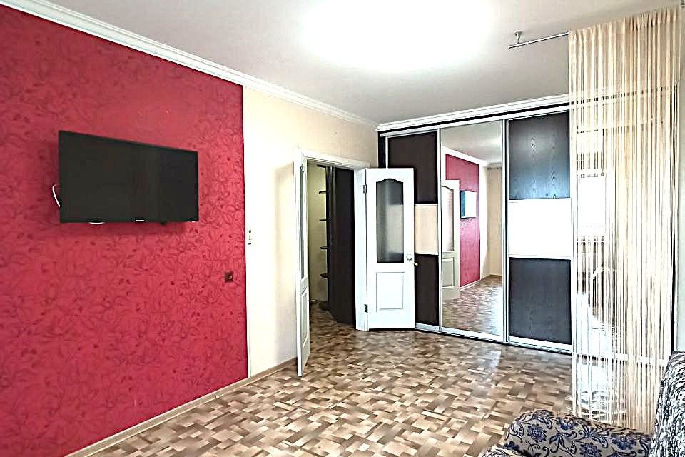 Сдаётся 1-комнатная квартира, 38 м²