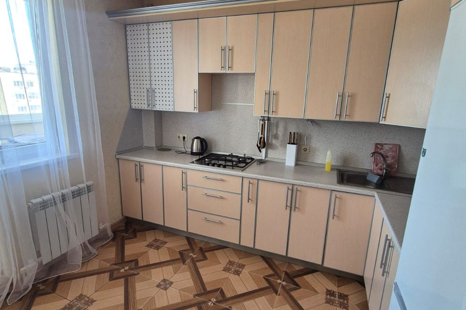 Сдаётся 1-комнатная квартира, 38 м²