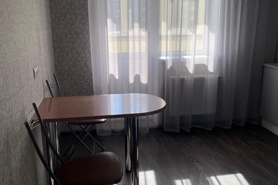 Сдаётся 1-комнатная квартира, 40 м²