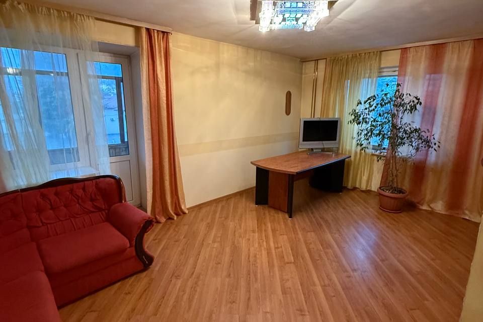 Сдаётся 4-комнатная квартира, 70.7 м²
