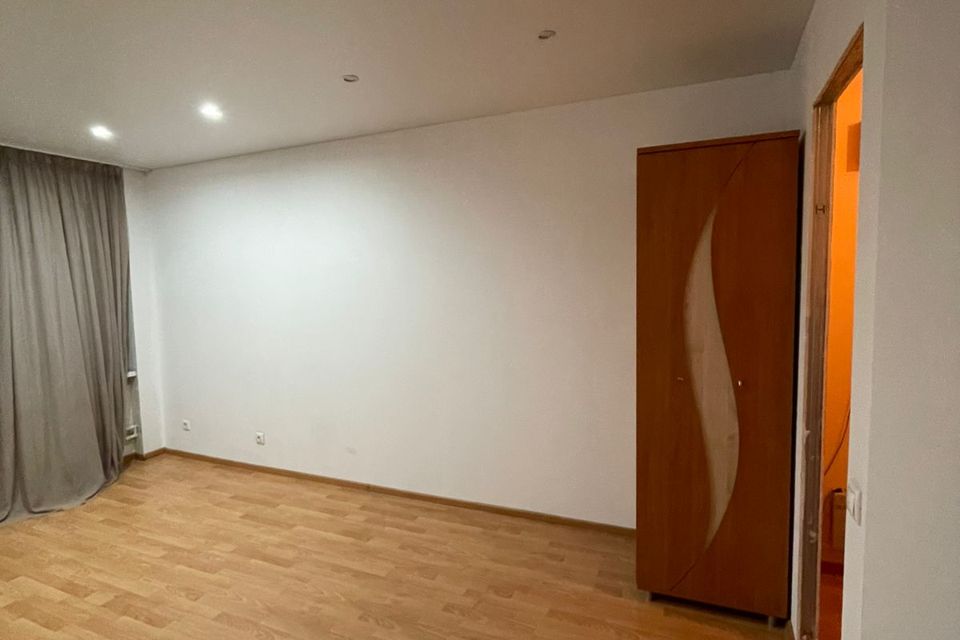 Сдаётся 1-комнатная квартира, 54 м²