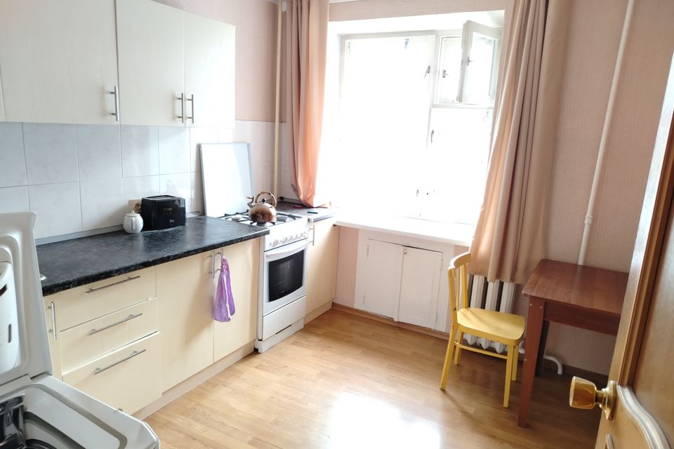Сдаётся 1-комнатная квартира, 35 м²