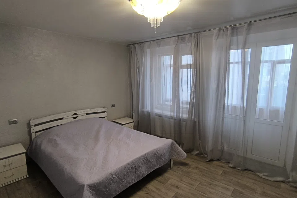 Сдаётся 2-комнатная квартира, 60 м²