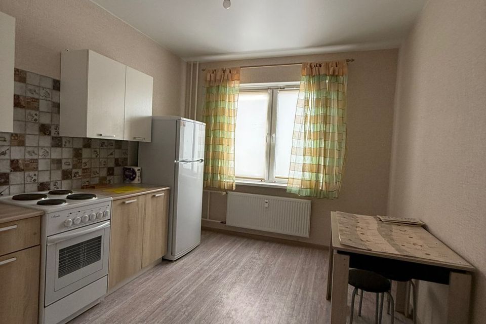 Сдаётся 1-комнатная квартира, 37 м²
