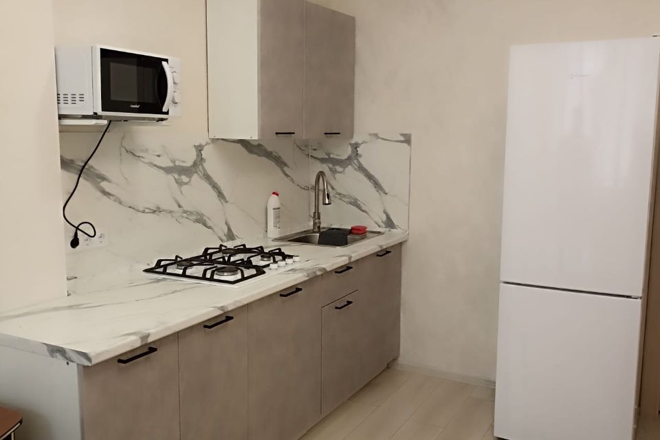 Сдаётся 1-комнатная квартира, 40 м²