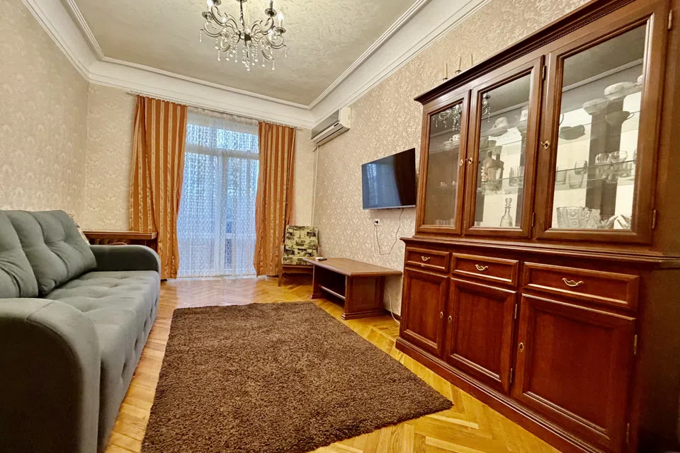 Сдаётся 2-комнатная квартира, 58 м²