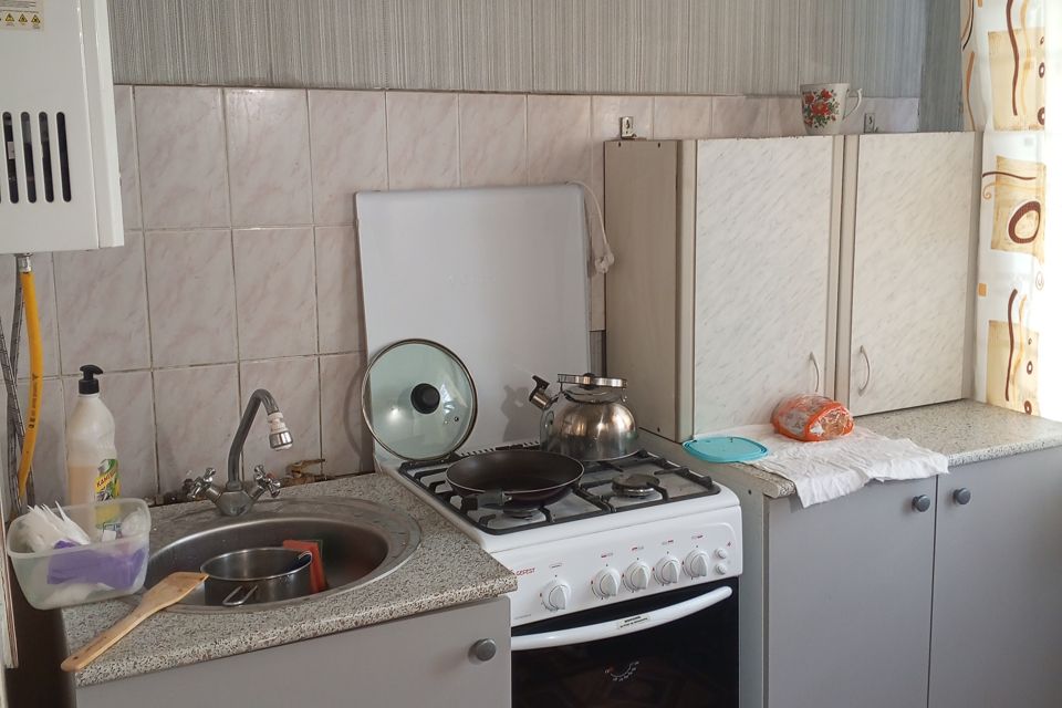Сдаётся 3-комнатная квартира, 55.3 м²