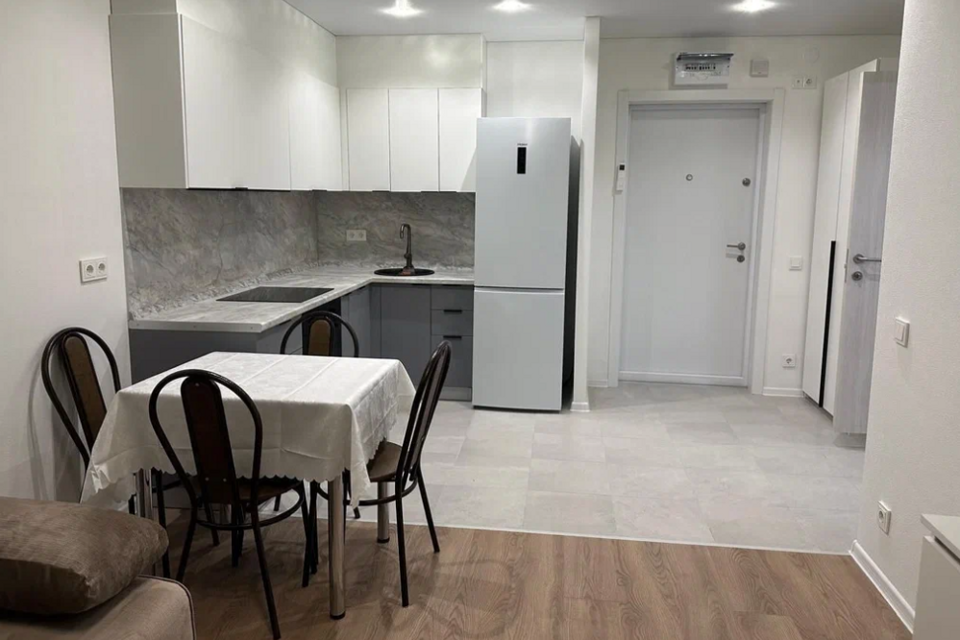 Сдаётся 2-комнатная квартира, 38 м²