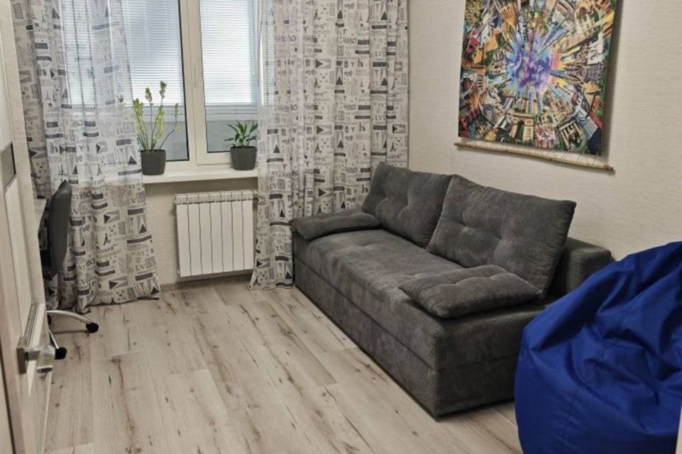 Сдаётся 2-комнатная квартира, 65 м²
