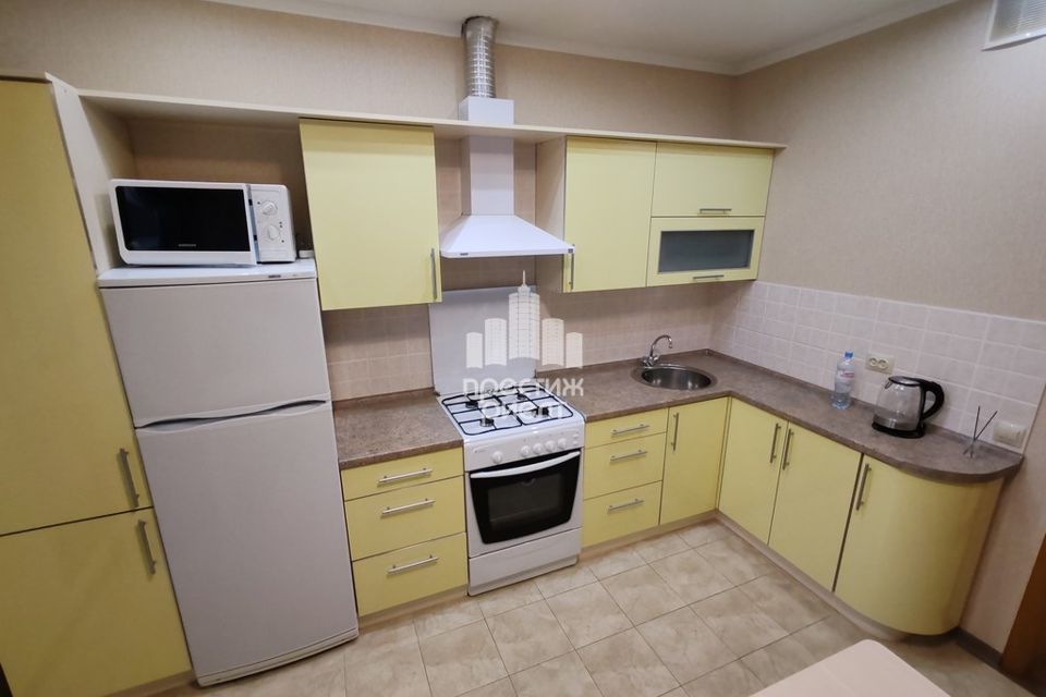 Сдаётся 1-комнатная квартира, 45 м²