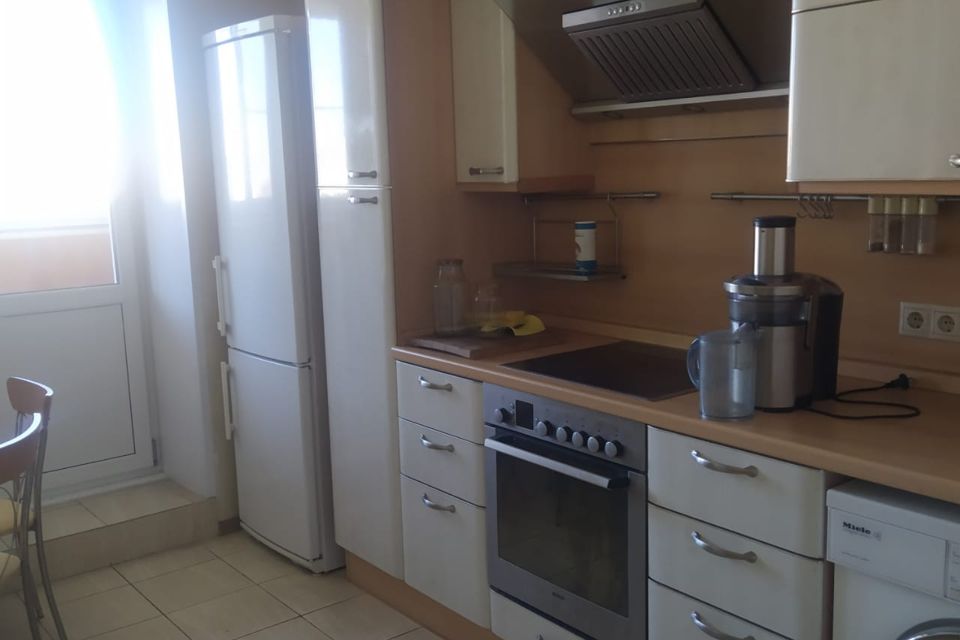 Сдаётся 3-комнатная квартира, 82.6 м²
