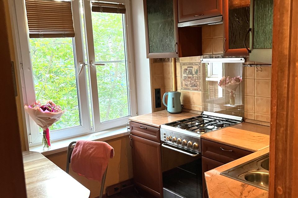 Сдаётся 1-комнатная квартира, 35 м²