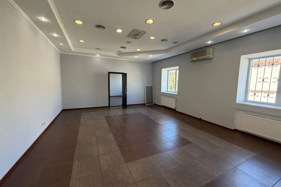 Сдаётся офис, 1000 м²