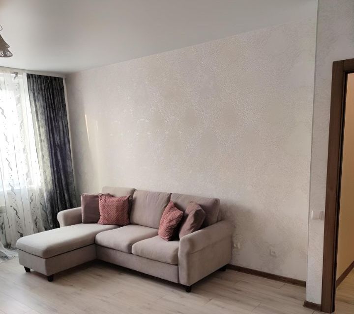 Сдаётся 2-комнатная квартира, 65 м²