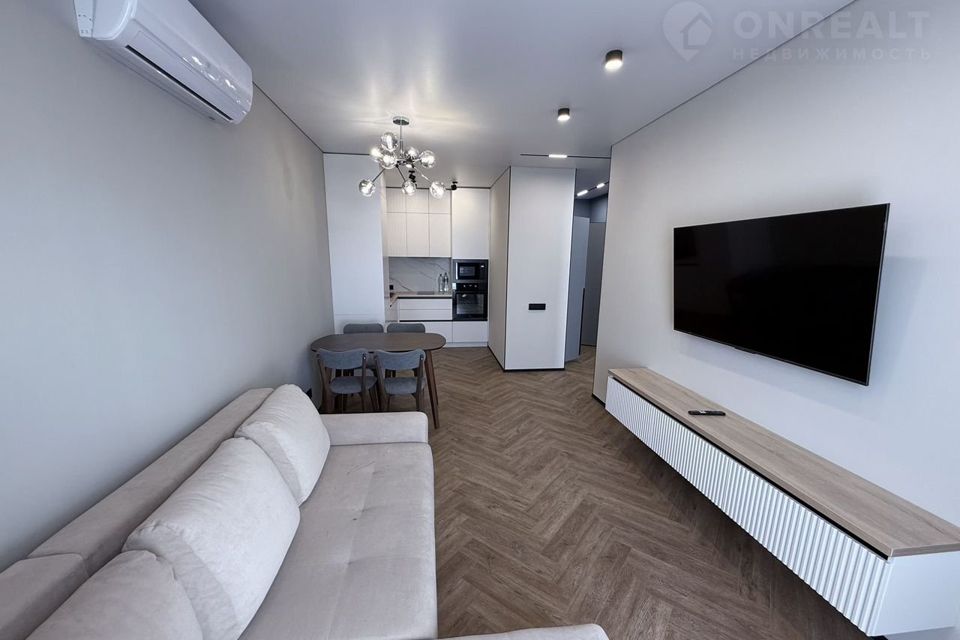 Сдаётся 2-комнатная квартира, 56 м²