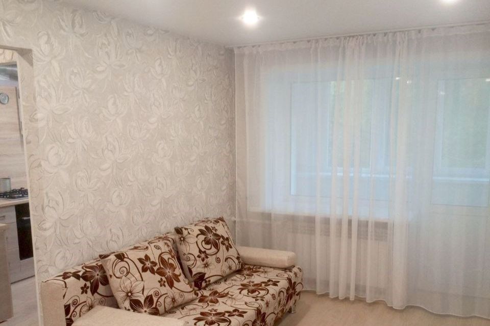 Сдаётся 2-комнатная квартира, 42 м²
