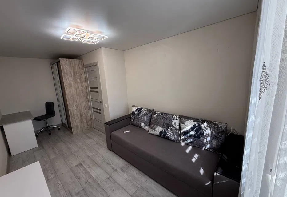 Сдаётся 1-комнатная квартира, 42 м²