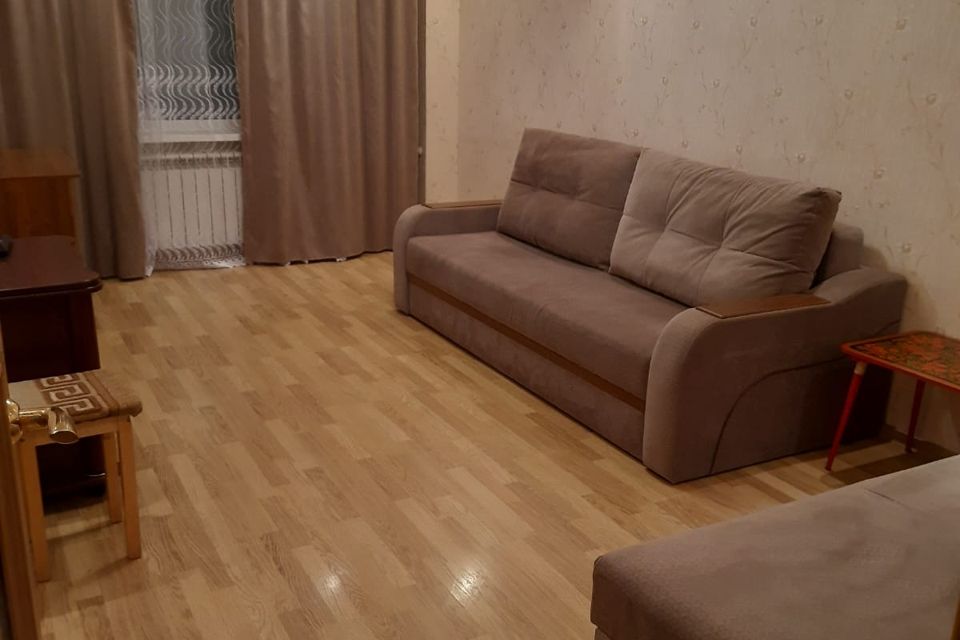 Сдаётся 2-комнатная квартира, 62.5 м²