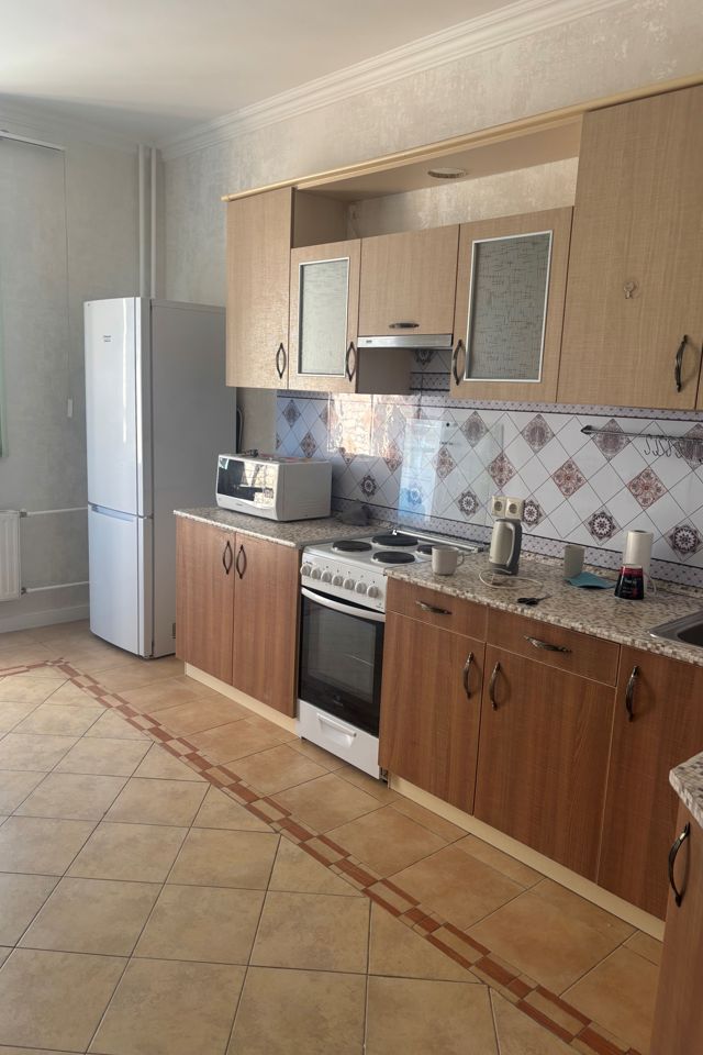 Сдаётся 1-комнатная квартира, 54 м²