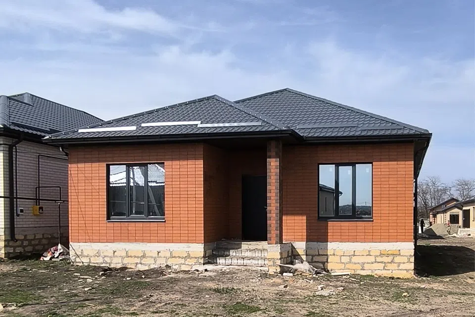Проект дома Дом 5 из материала Кирпич площадью
       120 м²,
       3 спальни,
       2 этажа