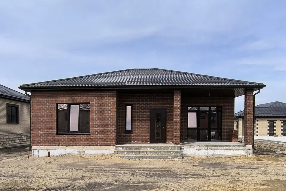 Проект дома Дом 3 из материала Кирпич площадью
       122 м²,
       3 спальни,
       1 этаж