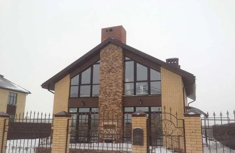 Проект дома Новация 81 из материала Кирпич площадью
131 м²,
4 спальни,
2 этажа