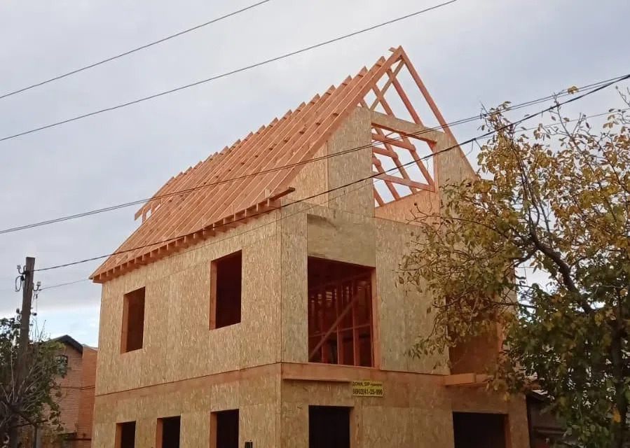 Проект дома Высокий из материала SIP-панели площадью 
       190 м²,
       3 спальни,
       3 этажа