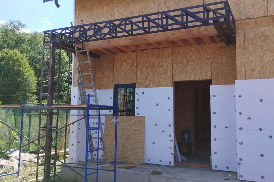 Проект дома Виноградная Лоза из материала SIP-панели площадью 
       161,65 м²,
       2 спальни,
       2 этажа