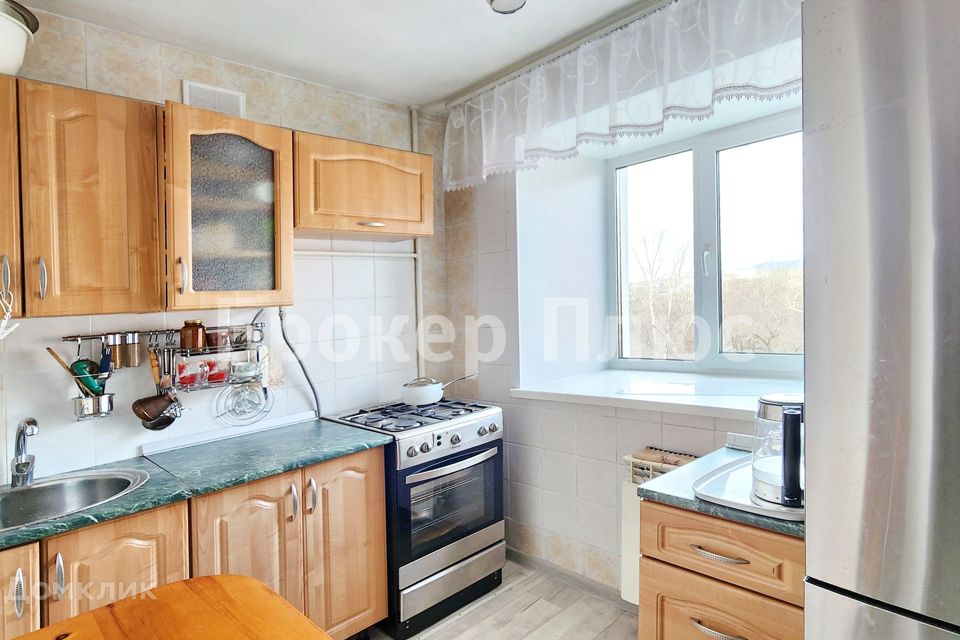 Продаётся 3-комнатная квартира, 50.2 м²