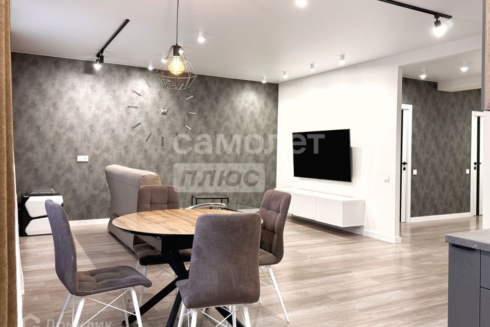 Продаётся 3-комнатная квартира, 81 м²