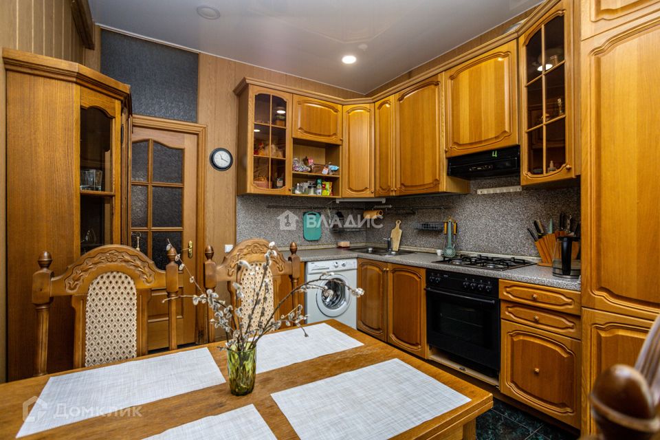 Продаётся 3-комнатная квартира, 76.7 м²