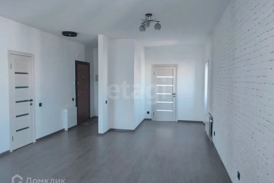 Сдаётся 2-комнатная квартира, 63.9 м²