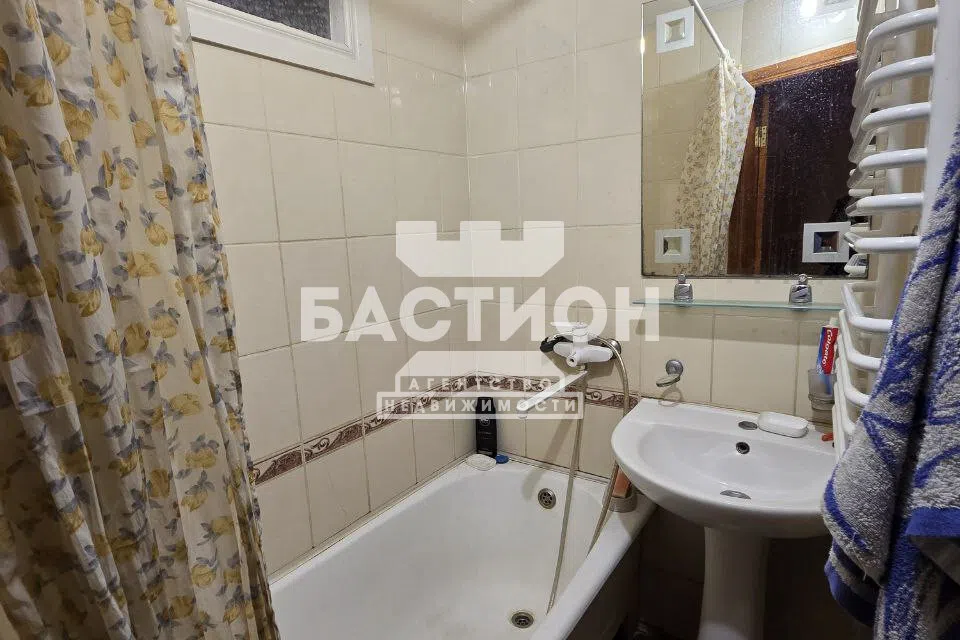 Продаётся 3-комнатная квартира, 71.8 м²